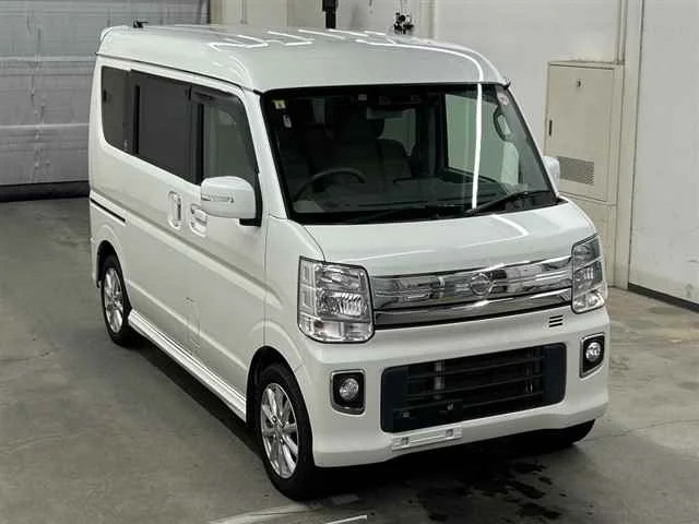 Nissan NV100 Clipper Rio DR17W 2023